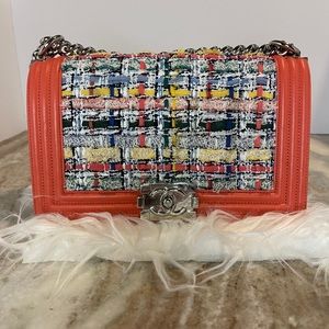 CHANEL medium boy Flap Bag in Multicolored Tweed and  Coral Leather crossbody
